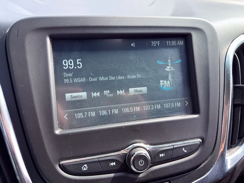 Used 2018 Silver Chevrolet LT image 40