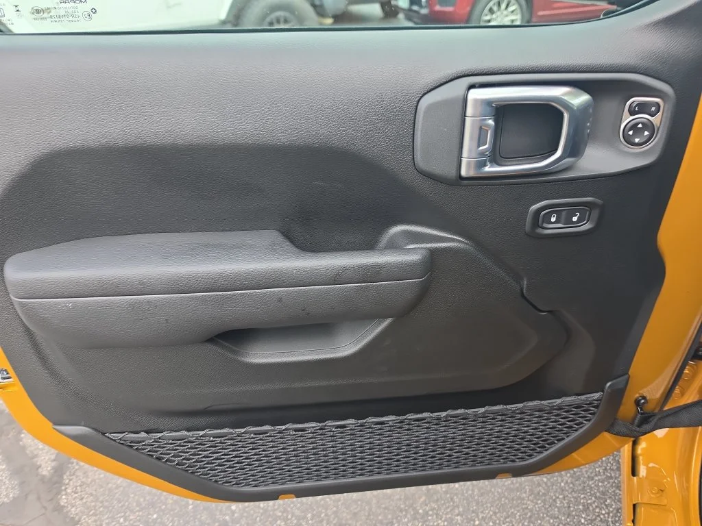 New 2026 Goldilocks Exterior Paint Jeep Sport S image 12