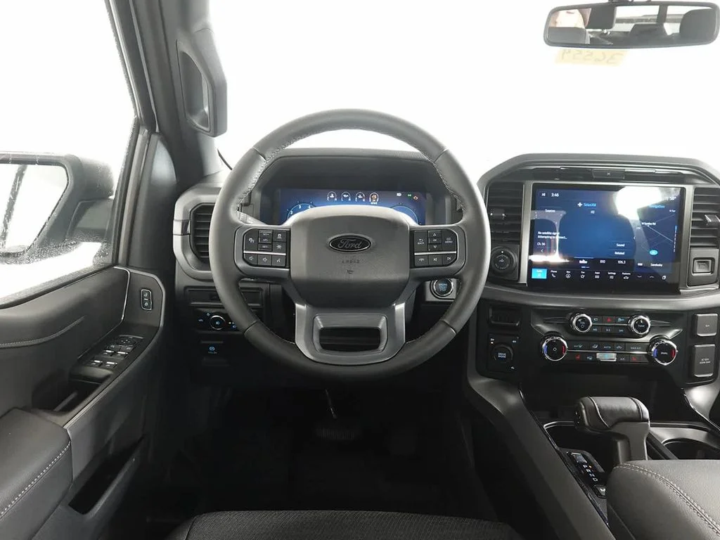 2025 Ford F-150 XLT - Photo 18