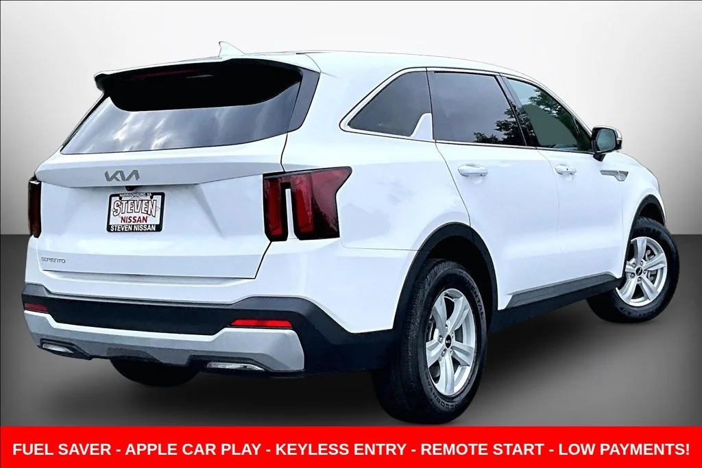 Used 2024 White Kia LX image 6