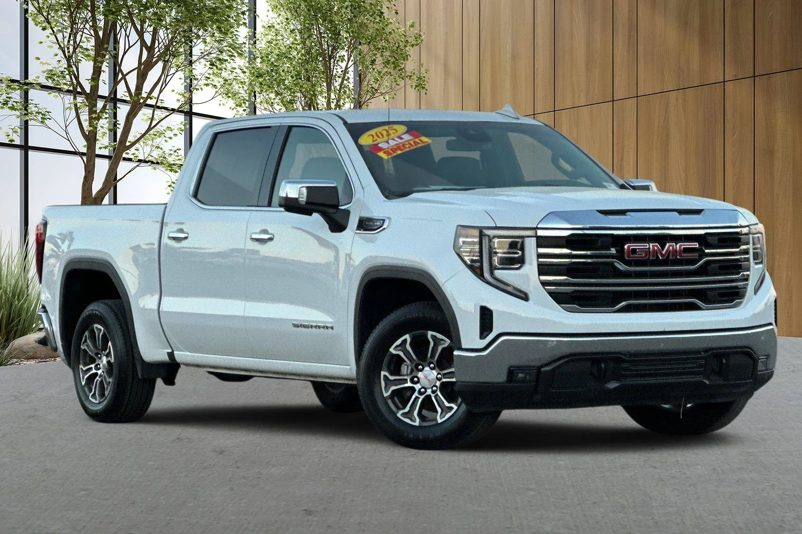 Used 2025 White GMC SLT image 1