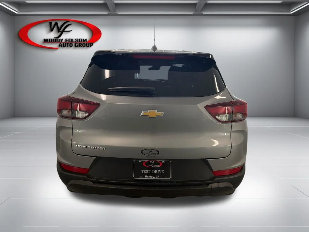 Used 2025 Gray Chevrolet LS image 7