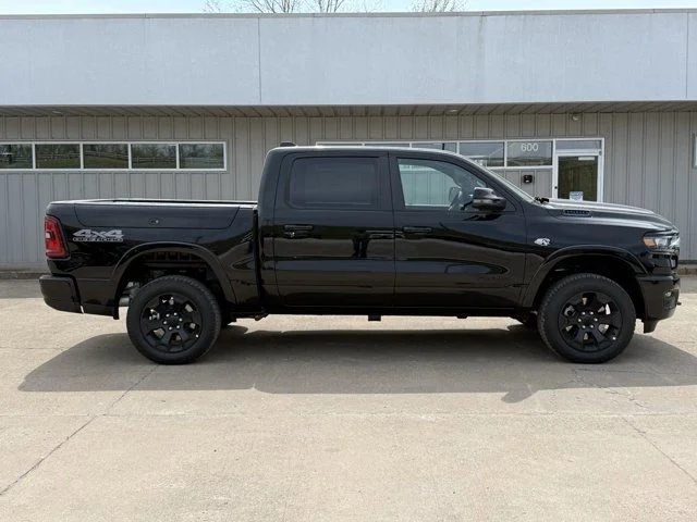 New 2026 Diamond Black Crystal Pearl-Coat Exterior Paint RAM Big Horn/Lone Star image 2