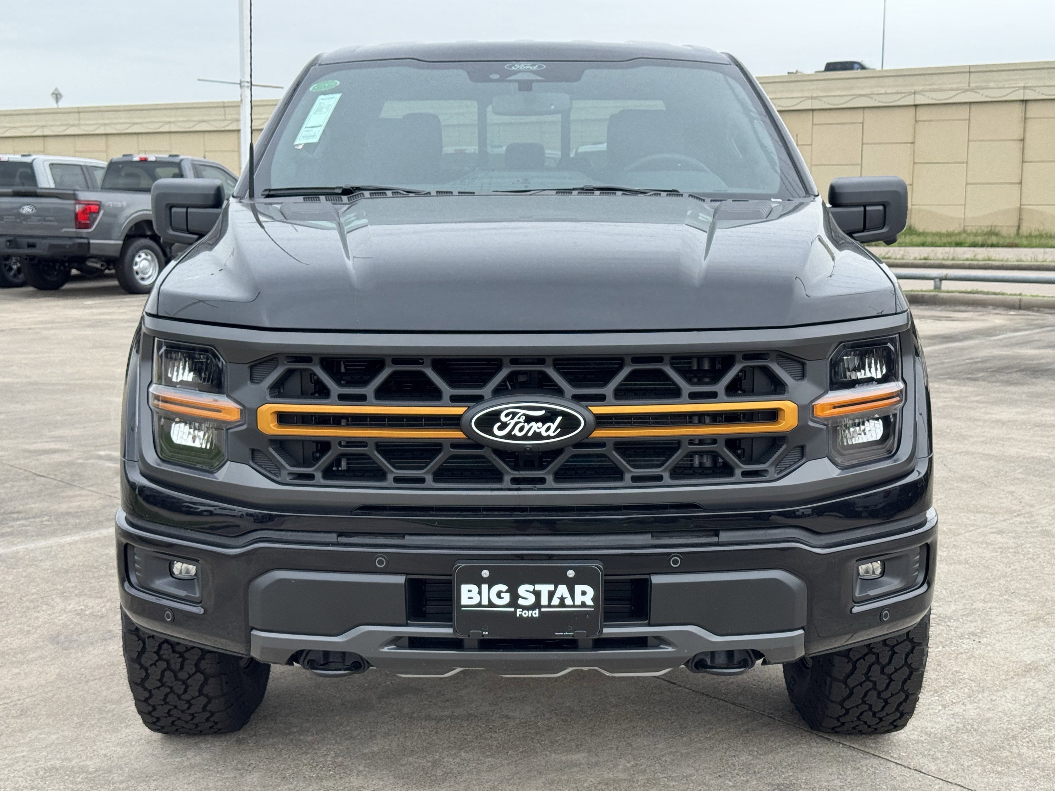 New 2026 Agate Black Metallic Ford Tremor image 3