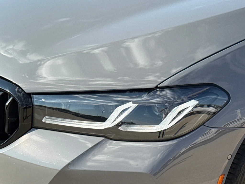 Used 2022 Gray BMW 530e iPerformance image 4