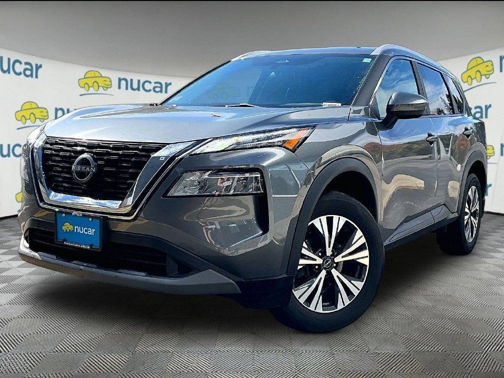 Used 2023 Gray Nissan SV image 3