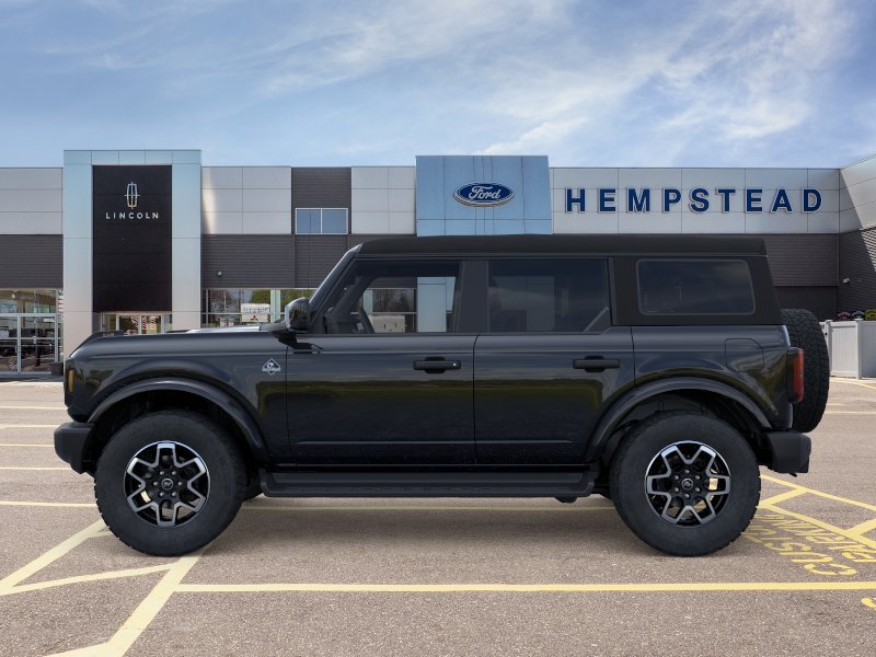 New 2026 Shadow Black Ford Outer Banks® image 3