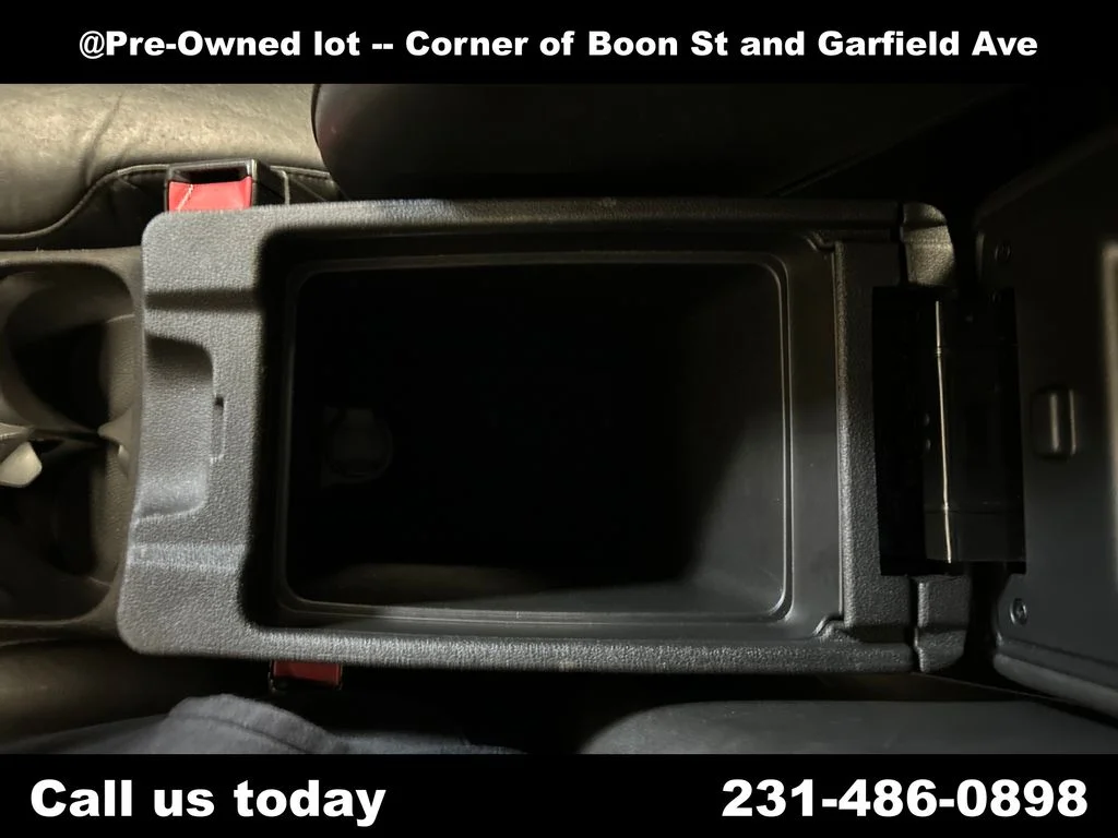 Used 2016 Silver Chevrolet LTZ image 24