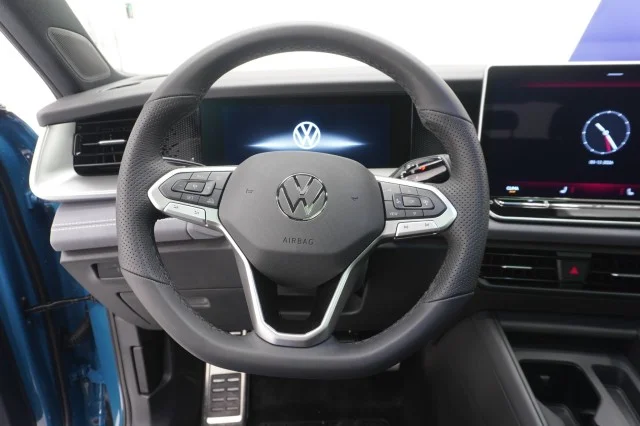 New 2026 Monterey Blue Volkswagen SE R-Line Black image 22