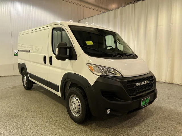 2026 RAM ProMaster Cargo Van Tradesman 1500 Low Roof 136 WB w/Pass Seat