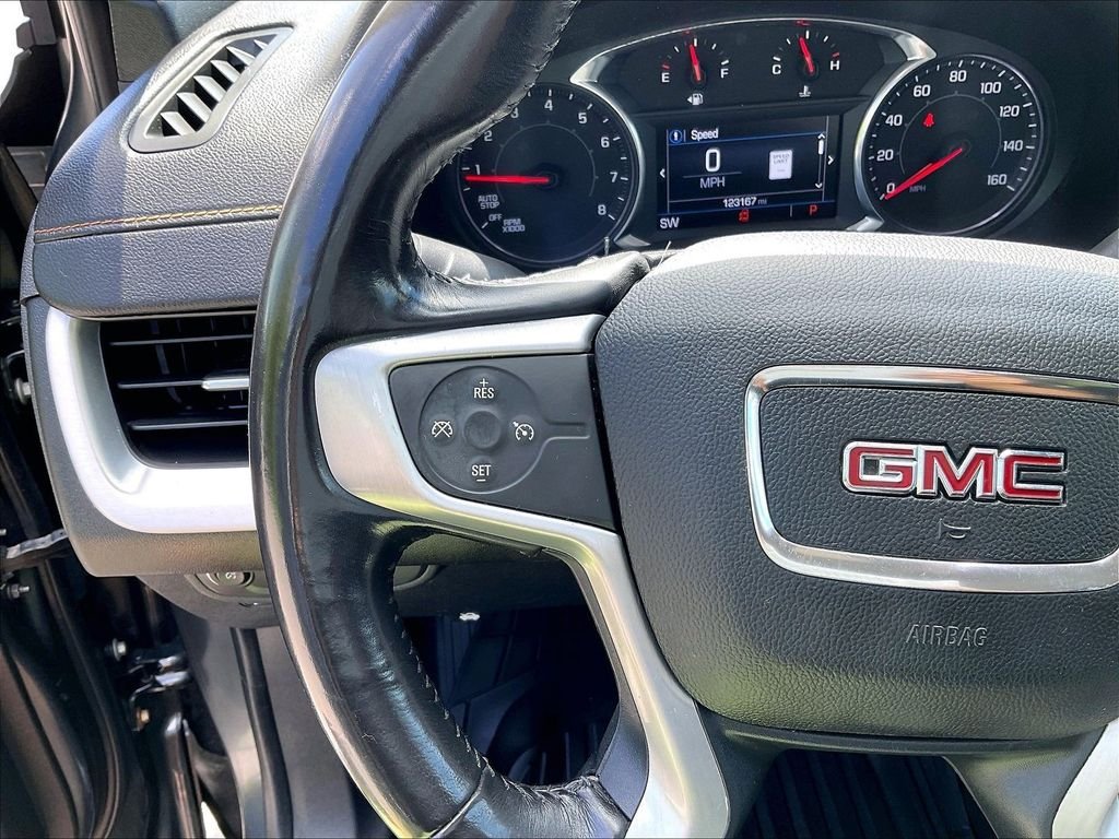 Used 2018 Gray GMC SLE image 23