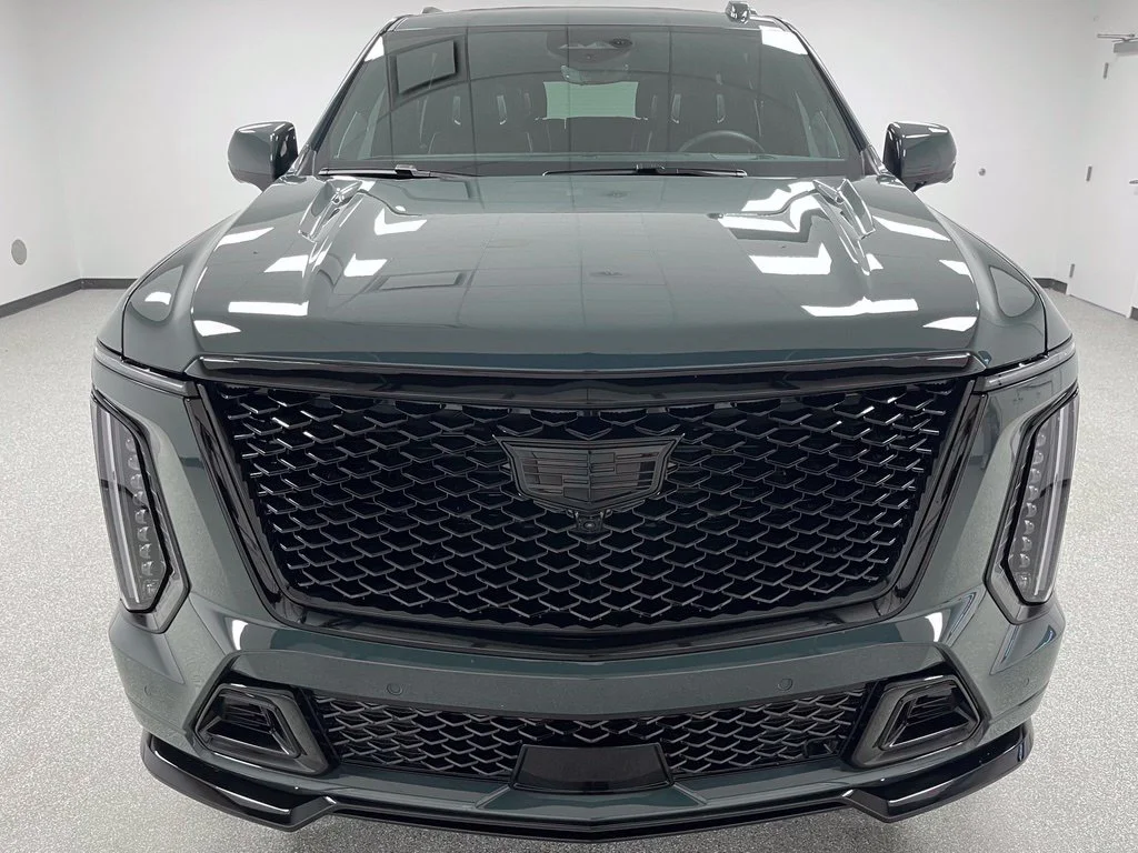 Used 2026 Green Cadillac V-Series image 3