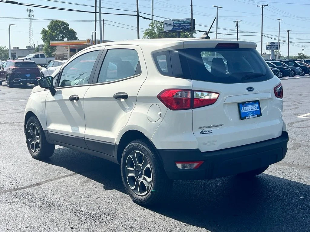 Used 2021 White Ford S image 5