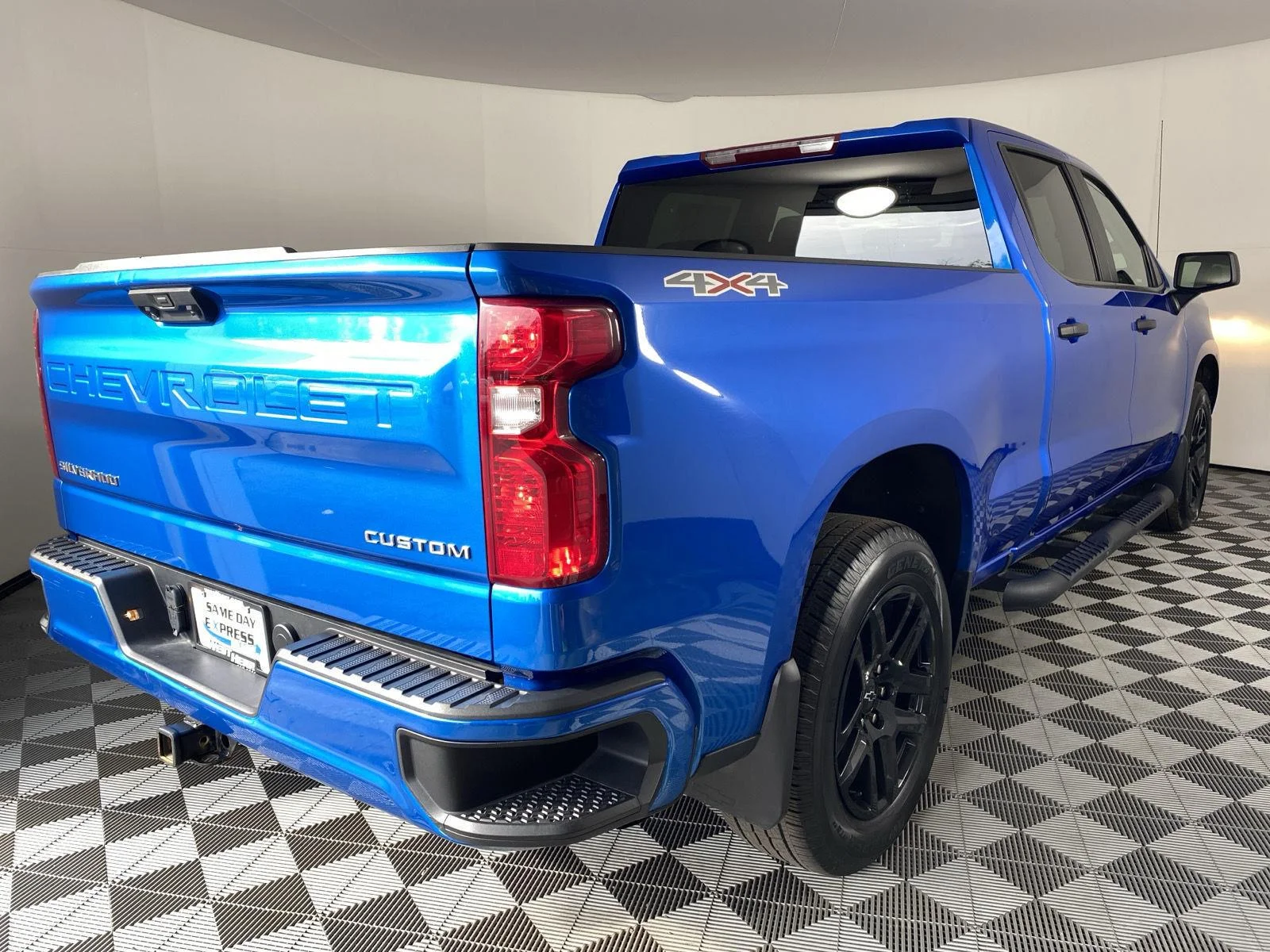 Used 2024 Glacier Blue Metallic Chevrolet Custom image 5