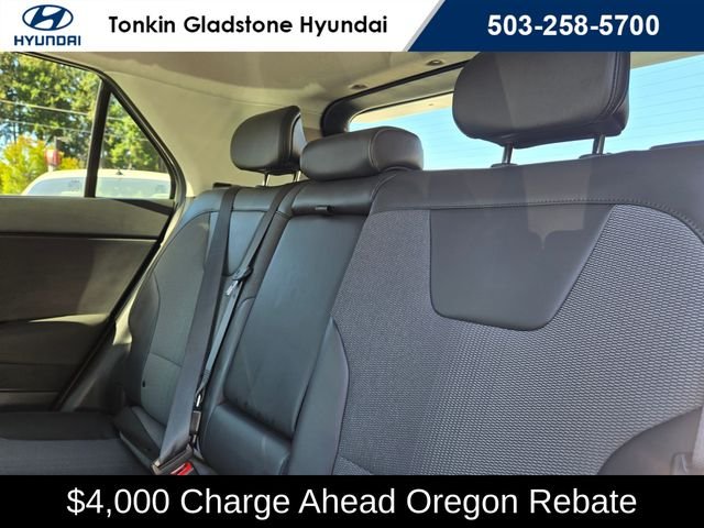 Used 2023 Cityscape Green Kia Wind image 17