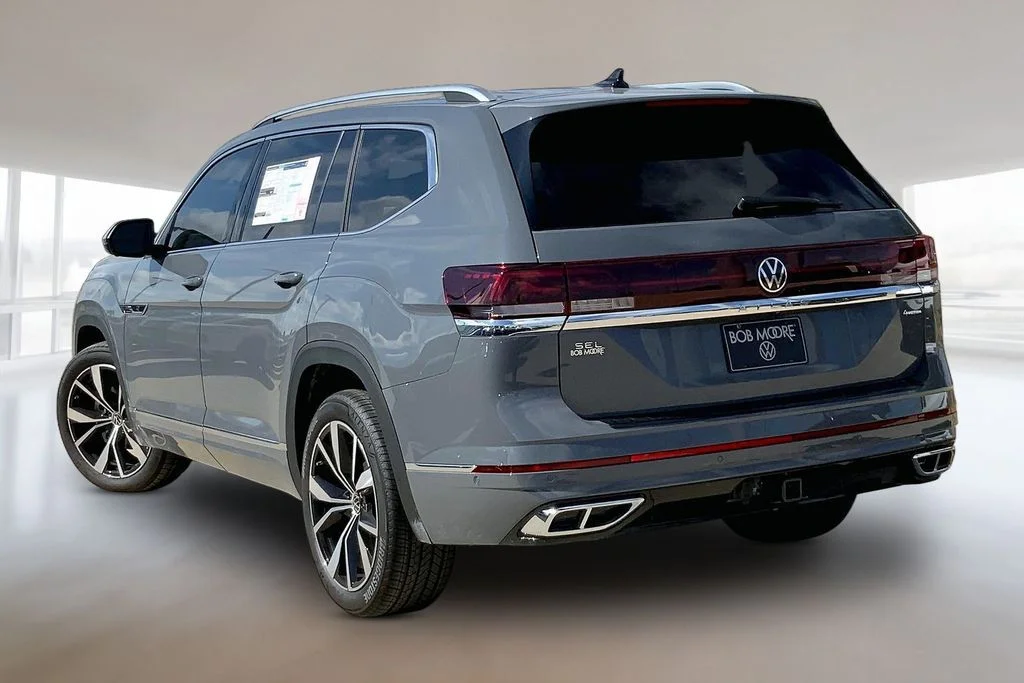 New 2026 Pure Gray Volkswagen 2.0T SEL Premium R-Line image 3