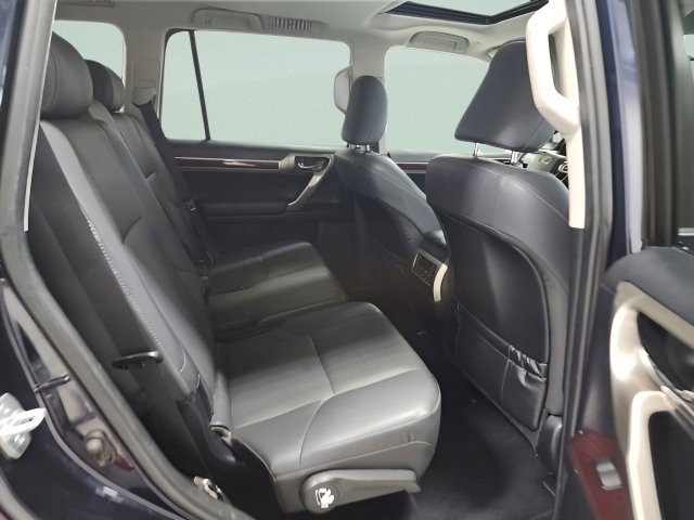 Used 2019 Nightfall Mica Lexus 460 image 17