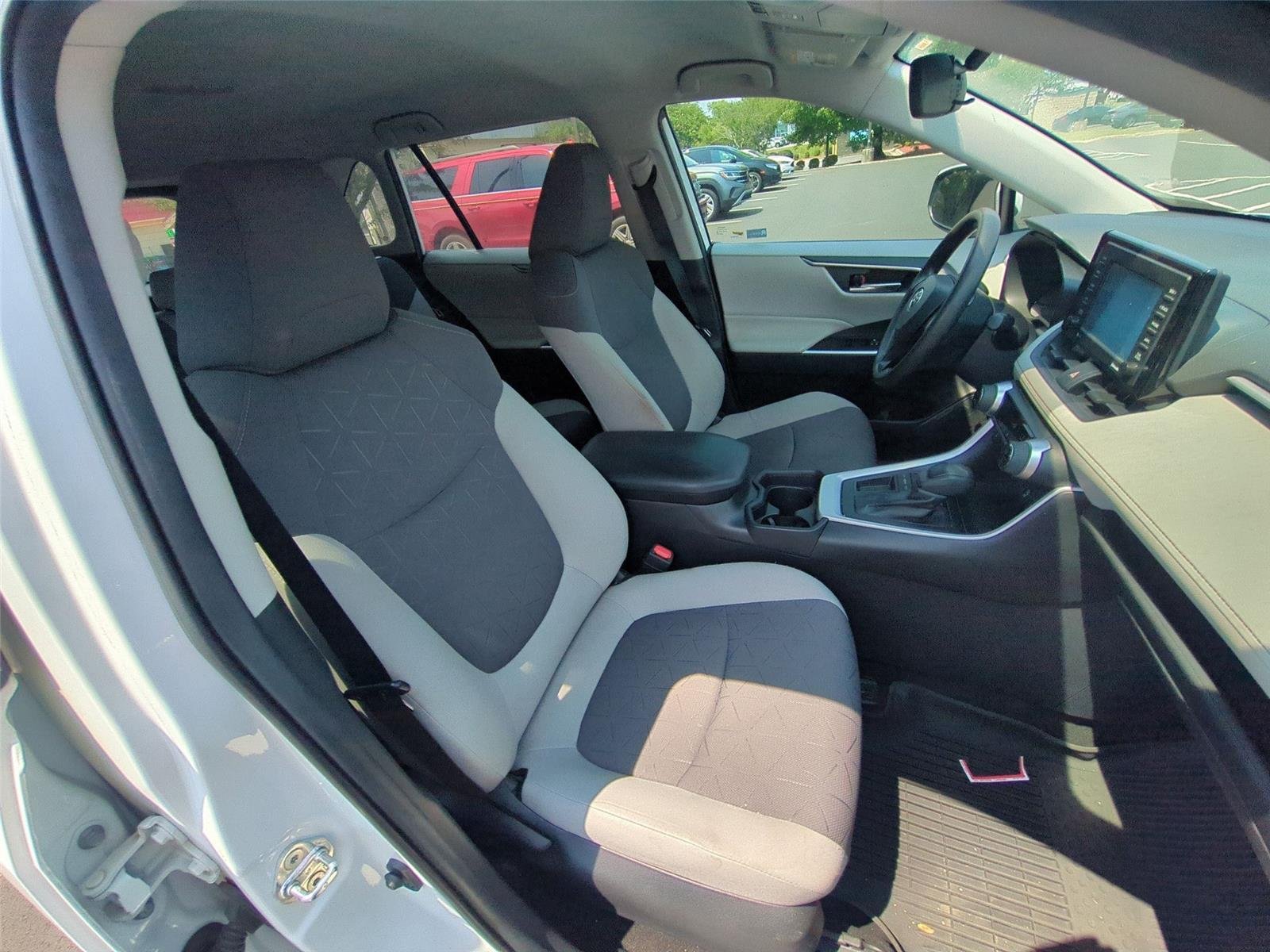 Used 2020 Super White Toyota XLE image 50