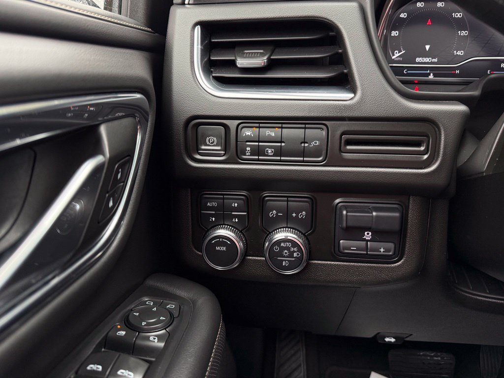 Used 2022  GMC SLT image 27