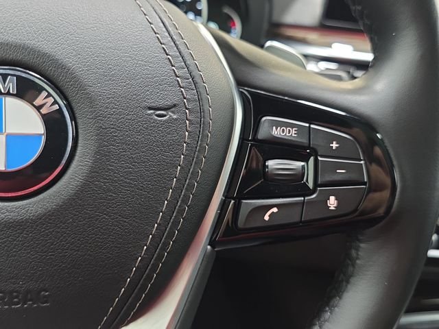 Used 2019 Mineral White Metallic BMW 540i xDrive image 17