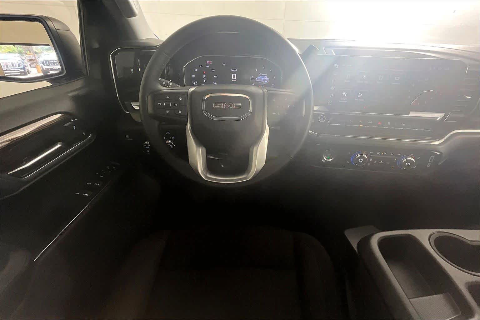 2024 GMC Sierra 1500 Elevation - Photo 6