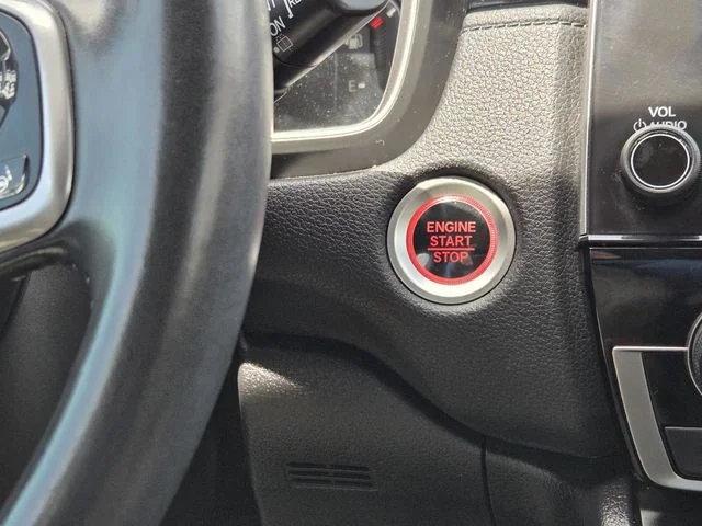 Used 2019  Honda Touring image 17