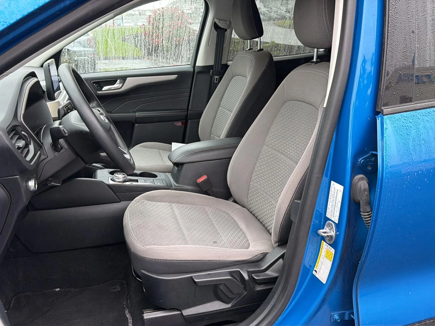 Used 2021 Velocity Blue Ford SE image 18