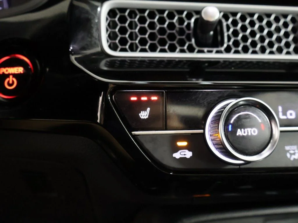 Used 2025 Platinum White Pearl Honda Sport Touring image 51