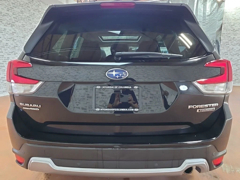 Used 2021 Crystal Black Silica Subaru Touring image 5