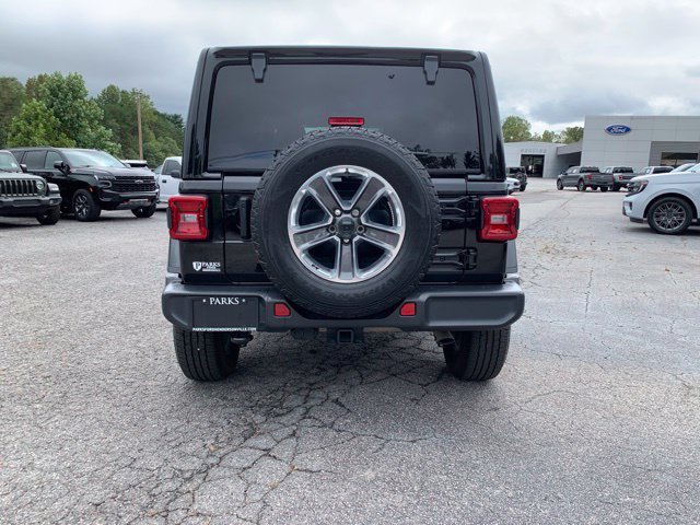 Used 2022 Black Jeep Unlimited Sahara image 7