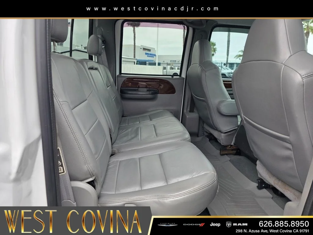 Used 2004  Ford Lariat image 22