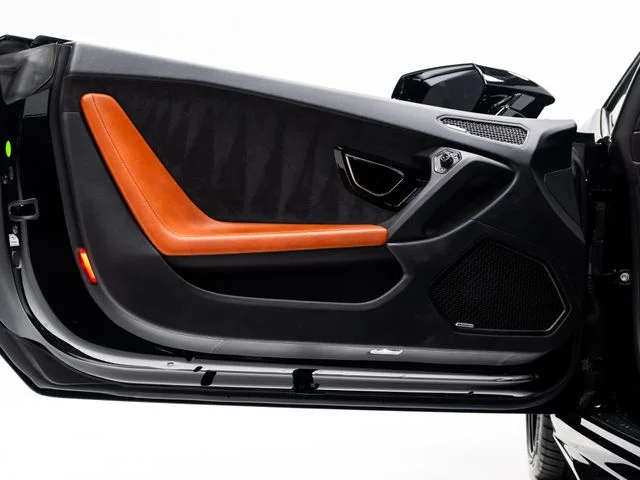 Used 2018 Black Lamborghini  image 26