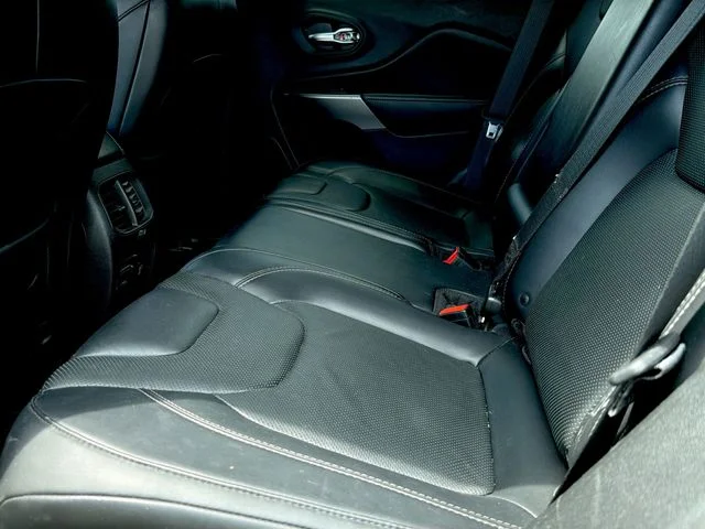 Used 2019 Black Jeep Limited image 10