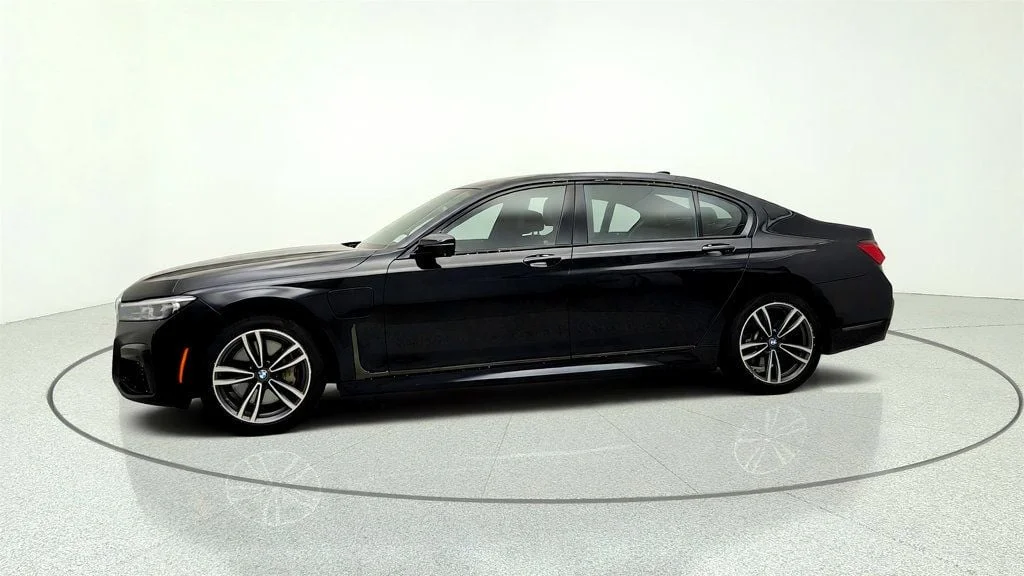 Used 2020 Black Sapphire Metallic BMW 745e xDrive iPerformance Plug-In Hybrid w/ M Sport & B&W Audio image 8