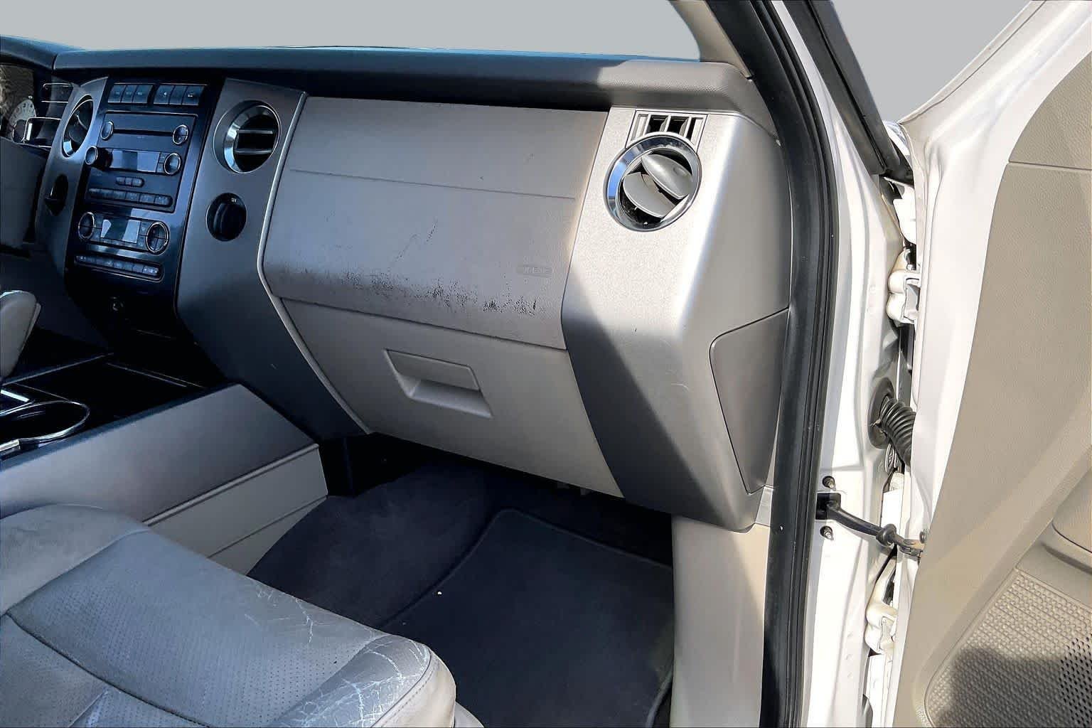Used 2011 White Platinum Metallic Ford Limited image 16