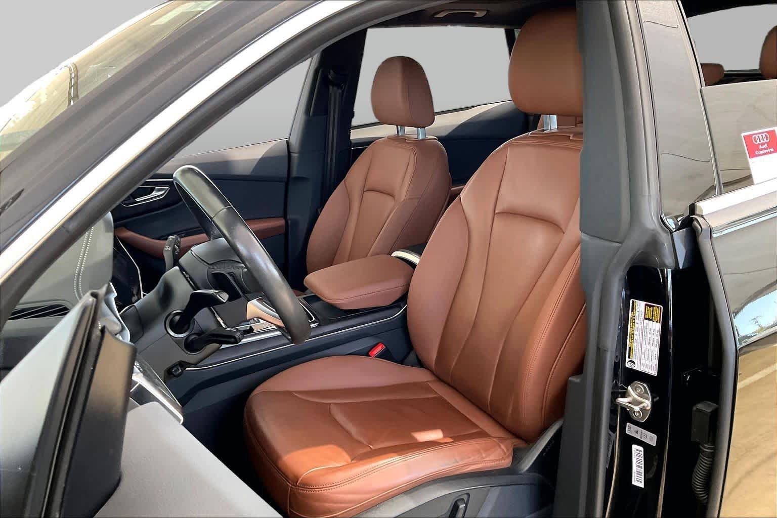 Pre-Owned 2023 Audi Q8 Premium