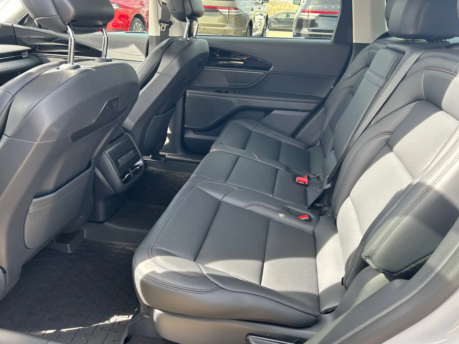 New 2026 Grey Matter Metallic Clearcoat Lincoln Premiere image 18