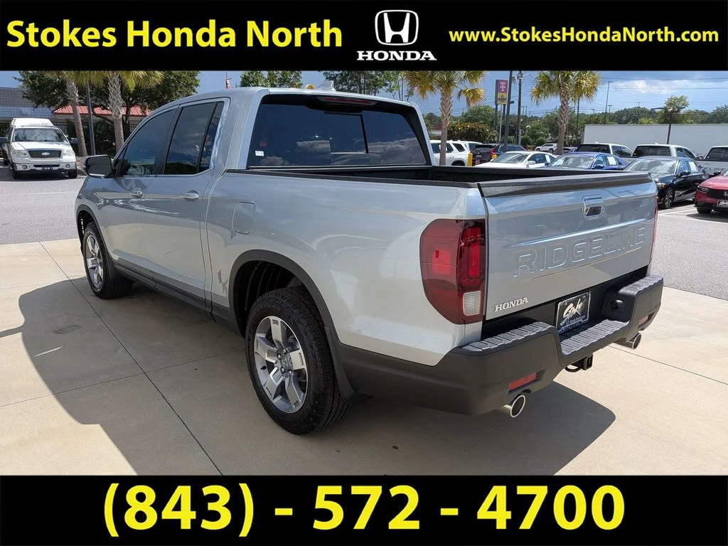 Used 2026 Silver Honda RTL image 3
