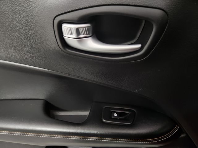 Used 2017 Red Jeep Latitude image 18