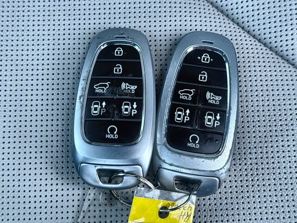 Used 2024 Hampton Gray Hyundai Limited image 28