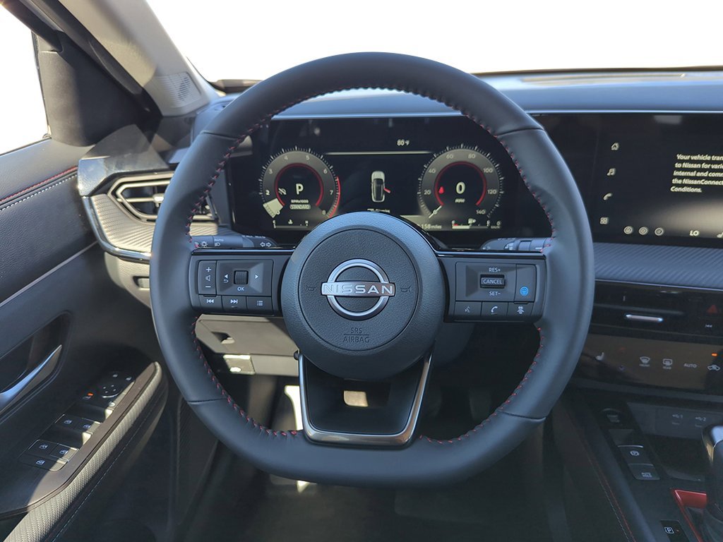 New 2026 Aspen White Tricoat/Super Black Nissan SR image 8