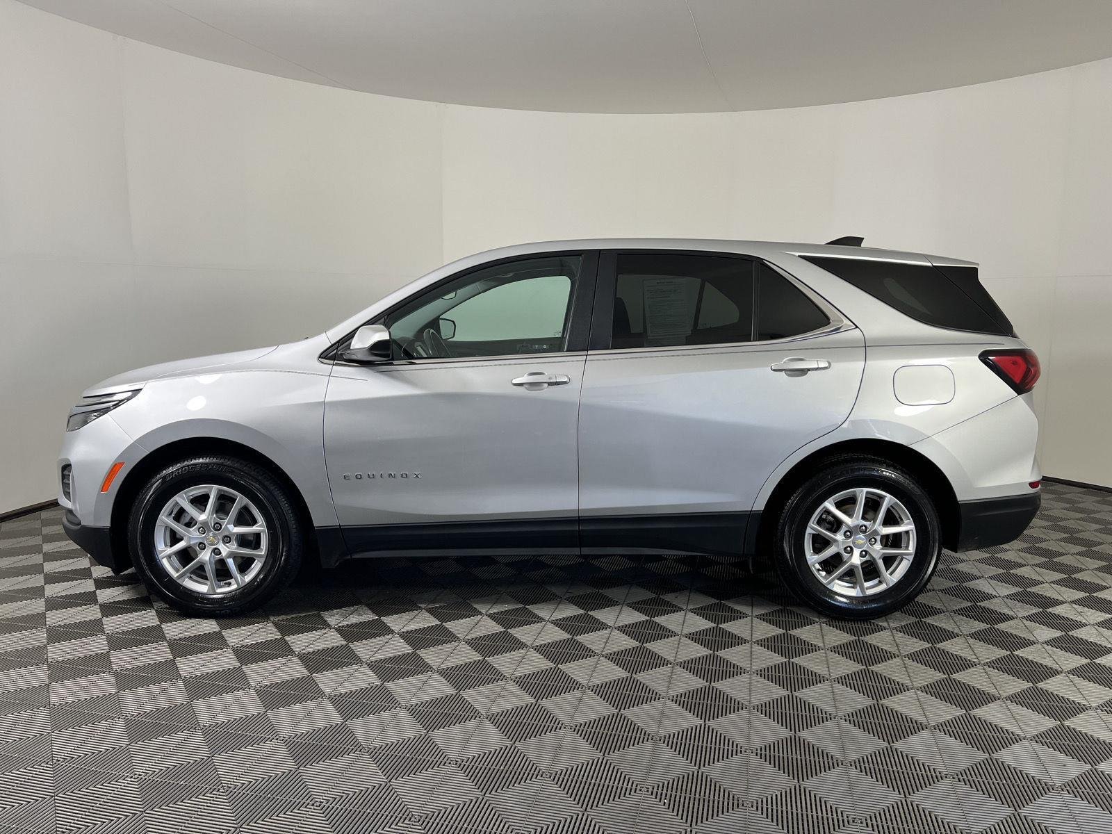 Used 2022 Silver Ice Metallic Chevrolet LT image 28