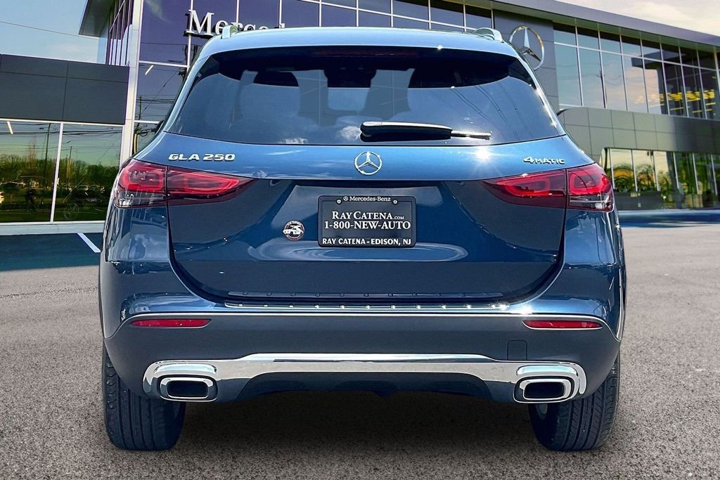 2023 Mercedes-Benz GLA Base - Photo 4