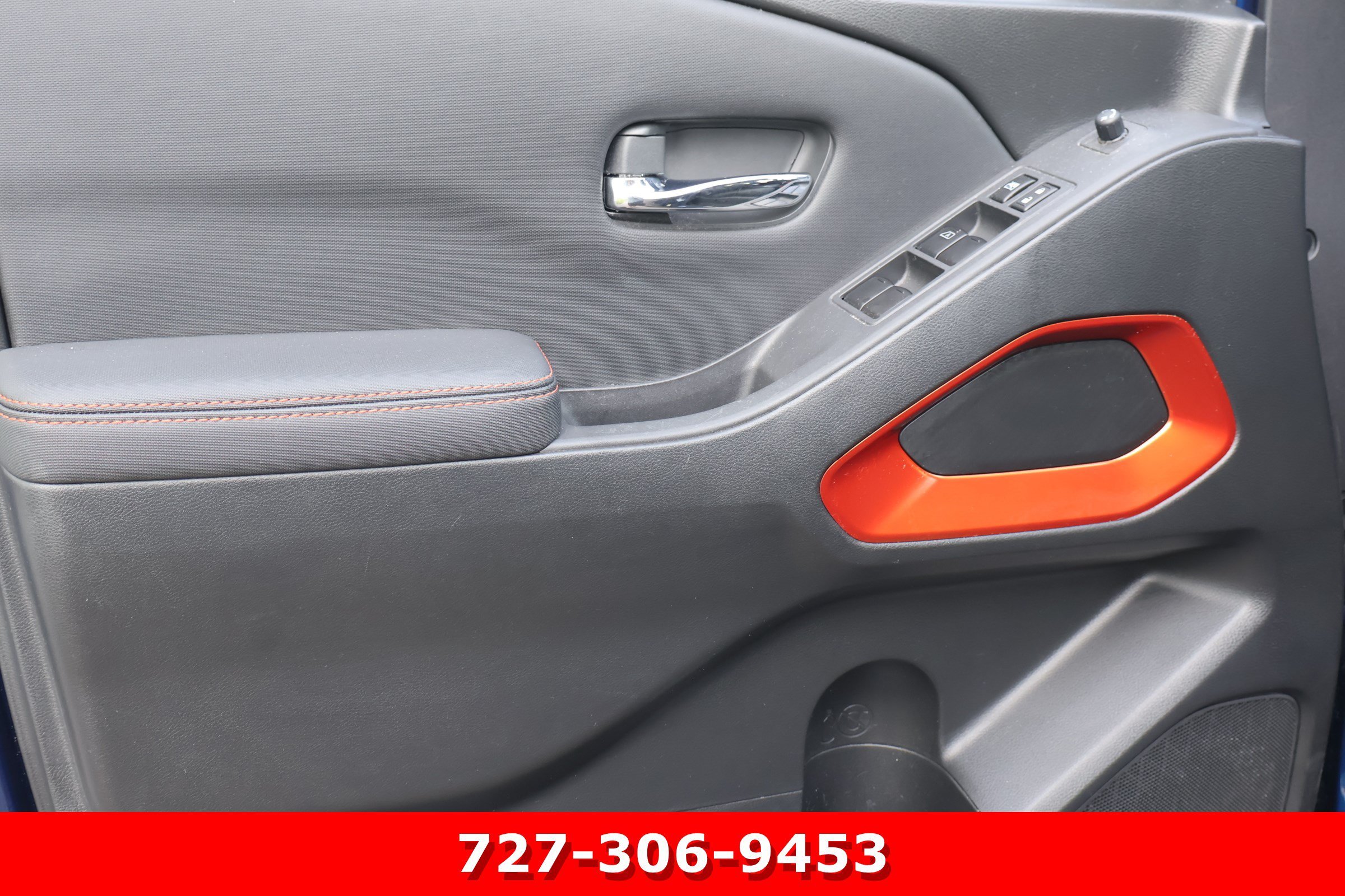 Used 2022 Deep Blue Pearl Nissan PRO-X image 11