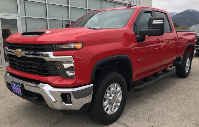 2024 Chevrolet Silverado 3500HD LT photo 3