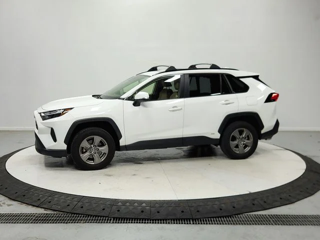 Used 2023 White Toyota LE image 5