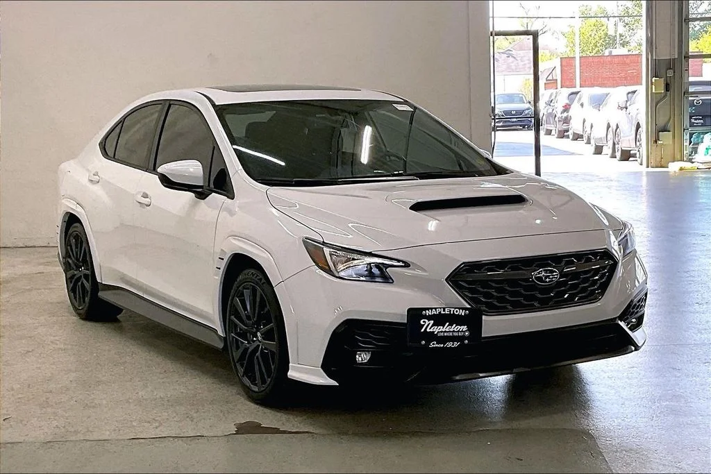 Used 2023 White Subaru Premium image 34