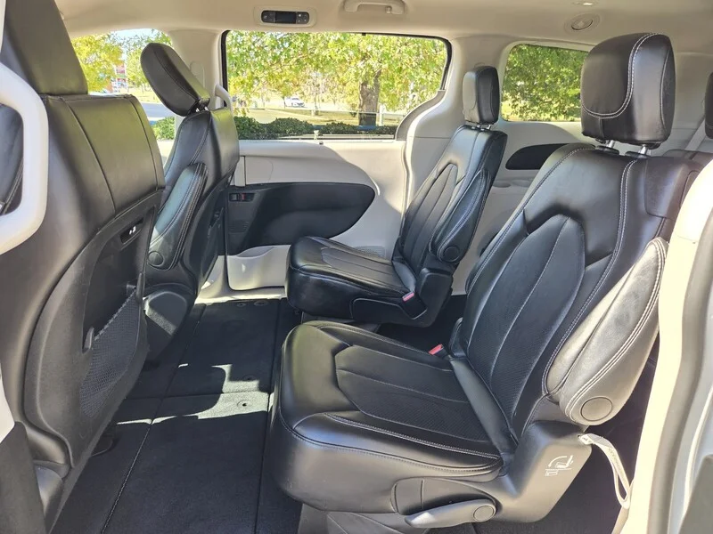 Used 2024 Bright White Clearcoat CHRYSLER TOURING L image 11