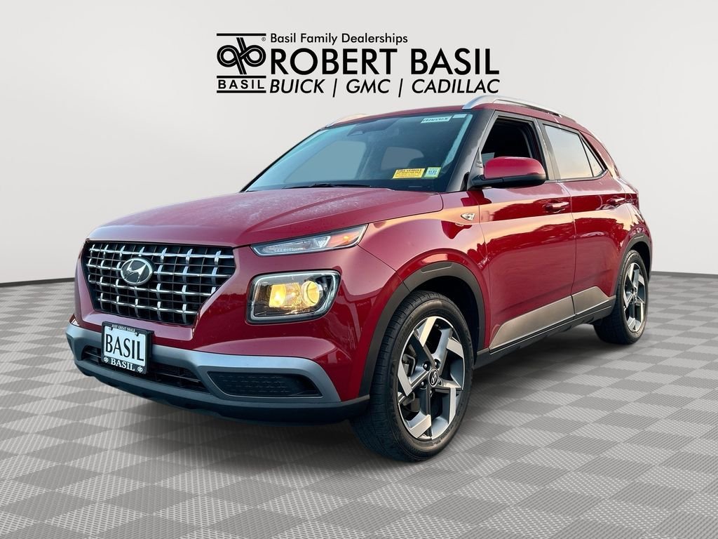 Used 2023 Red Hyundai SEL image 1