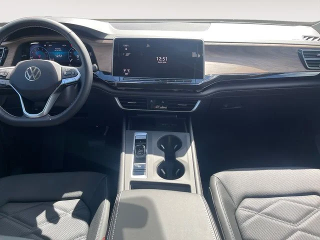 New 2026 White Volkswagen 2.0T SE image 10